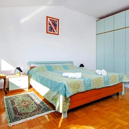Apartment With Wifi - 22524